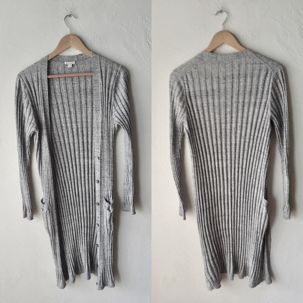 Long gray Gap button up throw over